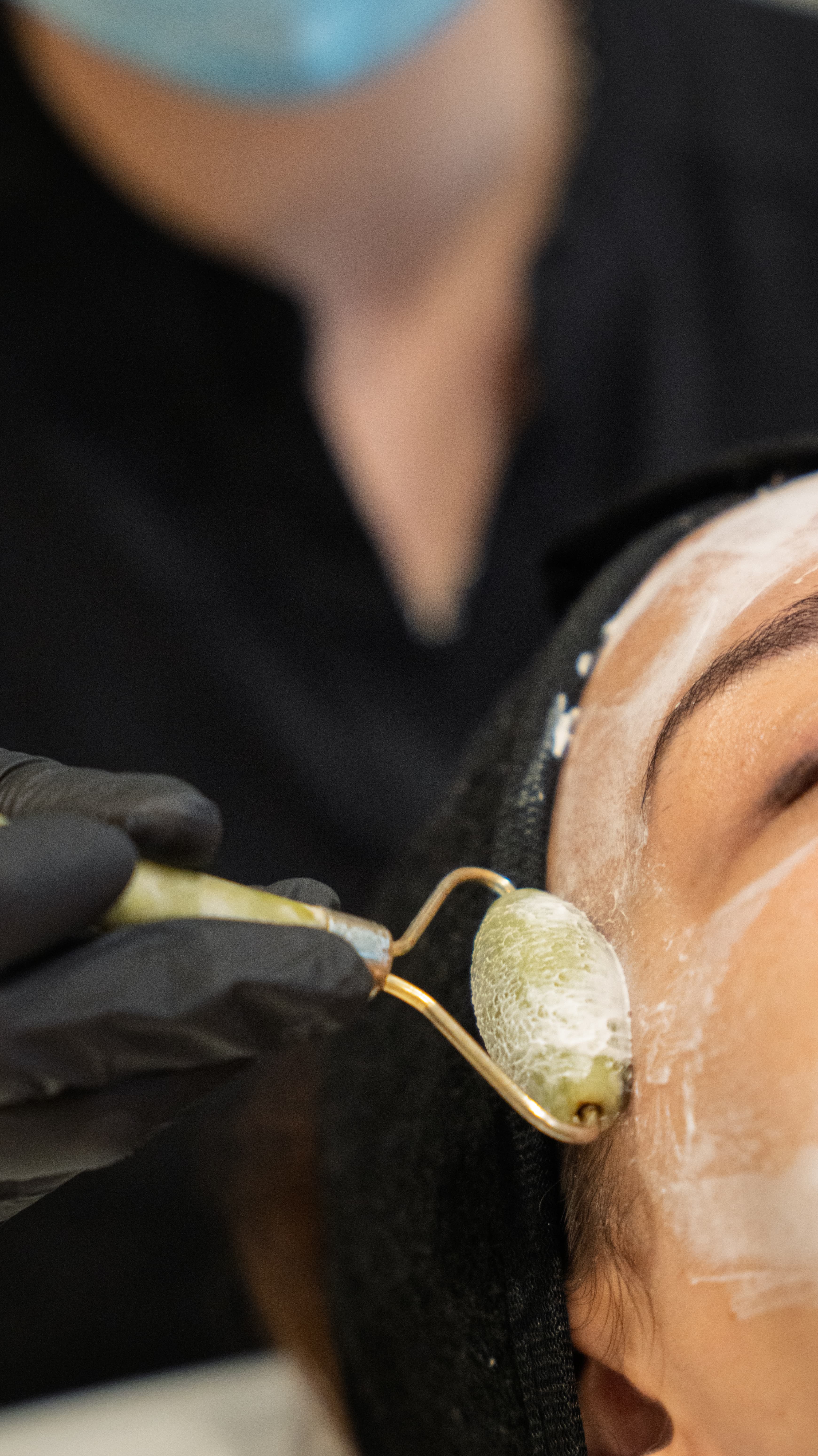 Jade roller tratamiento facial